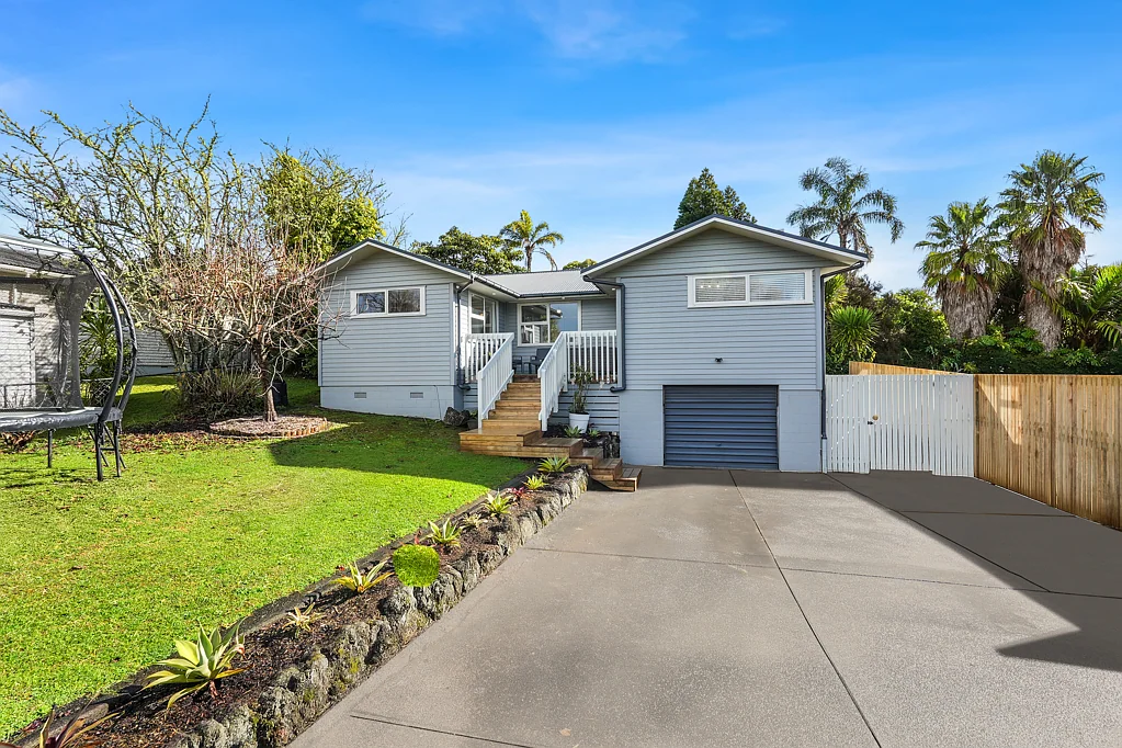 22 Paragon Avenue, Beach Haven, North Shore City, Auckland