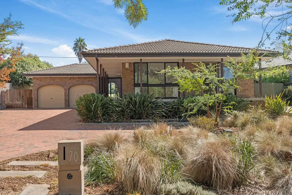 70 Namatjira Drive, Stirling, ACT 2611