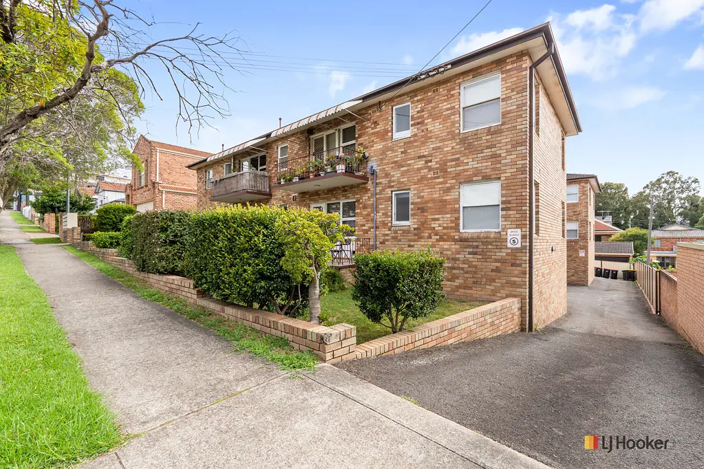 1/82-84 Cronulla Street, Carlton, NSW 2218