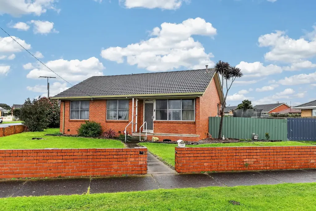 Warrnambool 3Kwarto OUTSTANDING FIRST HOME OR INVESTMENT CLOSE TO SCHOOLS AND SHOPS