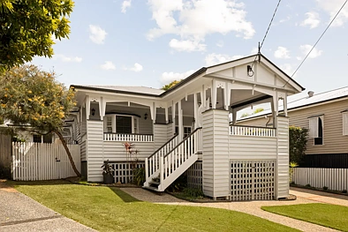 Ashgrove 4Kwarto Renovated Family Home in a Peaceful Ashgrove Pocket
