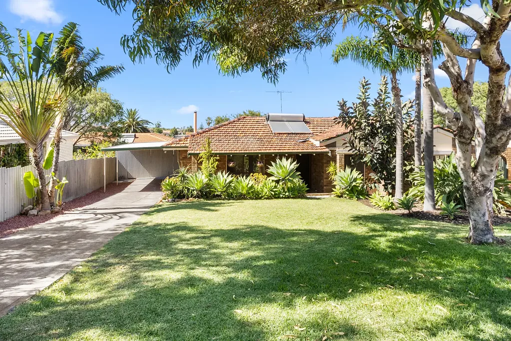 14 Chesterton Street, Spearwood, WA 6163