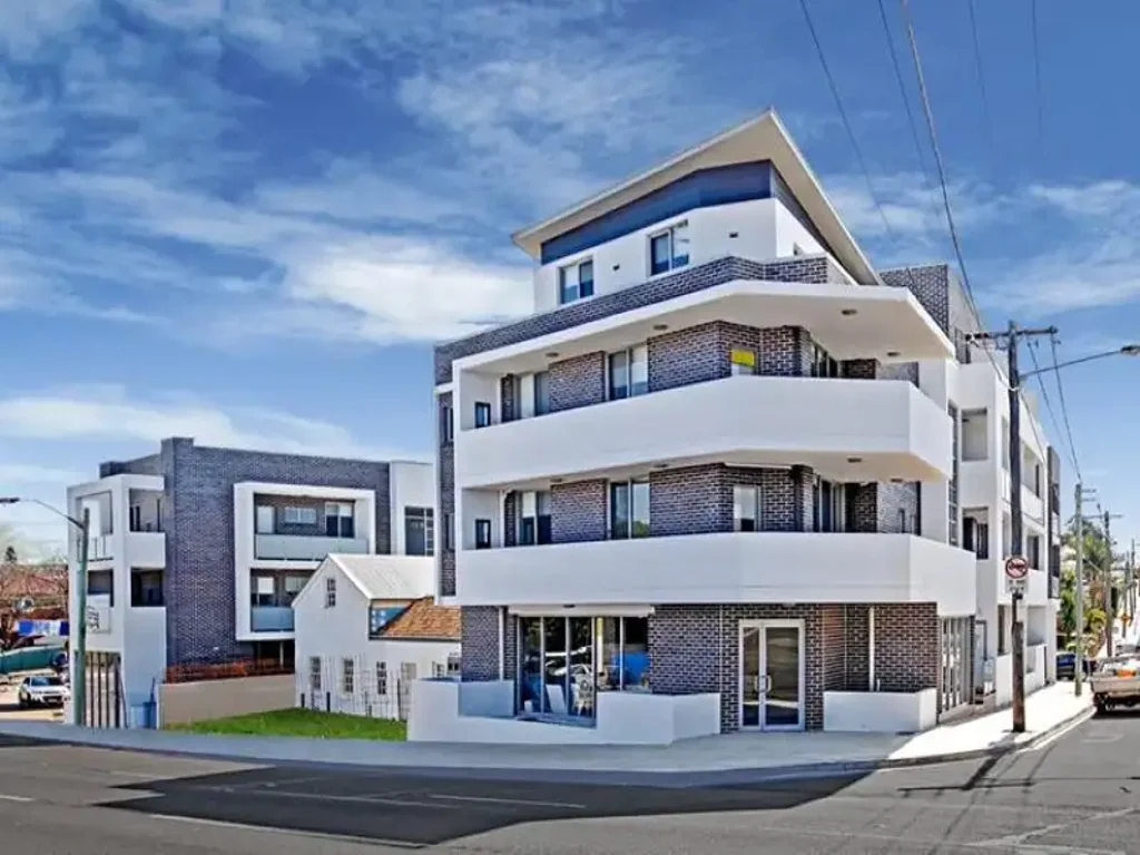 Brand New State of the Art Living!
