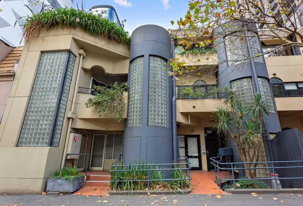 Rare Townhouse style apartment