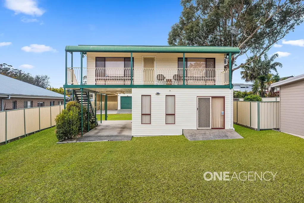 St Georges Basin 4 Bedroom WELCOME TO YOUR COASTAL GETAWAY