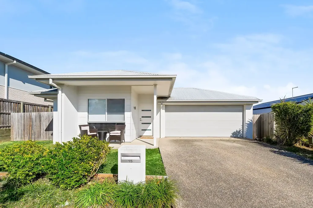15 Hardwood Street, Spring Mountain, QLD 4300