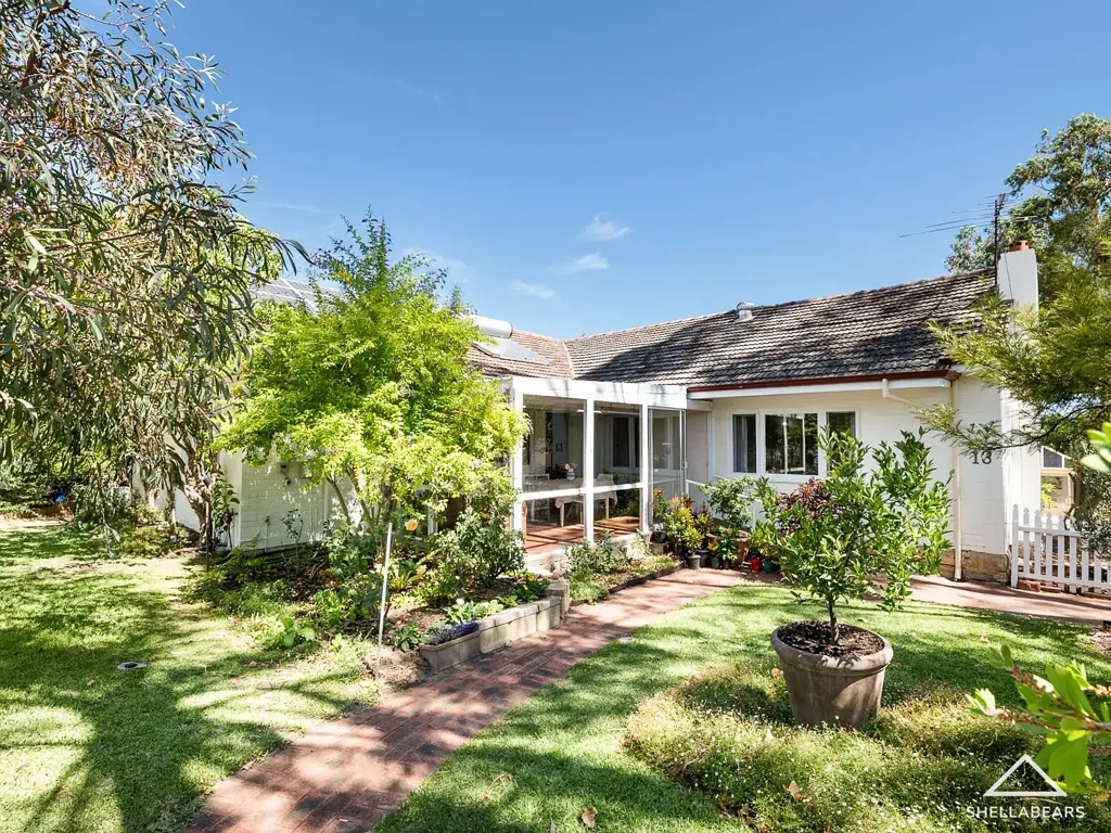 13 College Road, Claremont, WA 6010