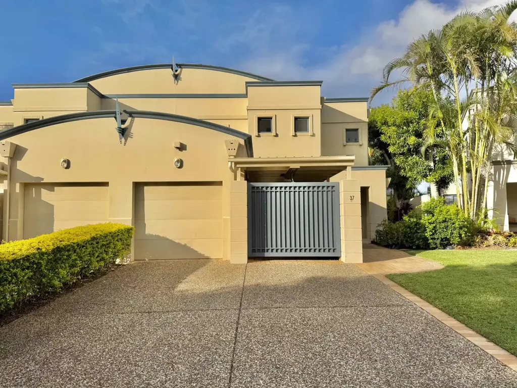 37/117 Palm Meadows Drive, Carrara, QLD 4211
