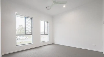 Silid Pahingahan - 24 Fyfe Street, Walloon, QLD 4306