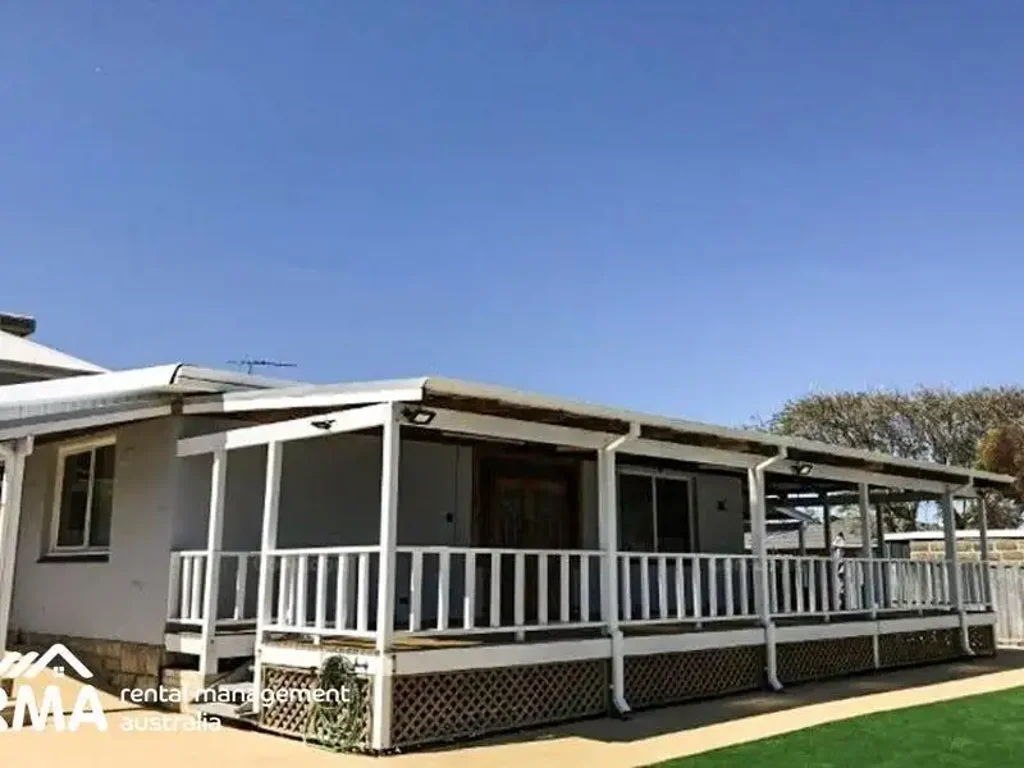3 x 1 Family Home