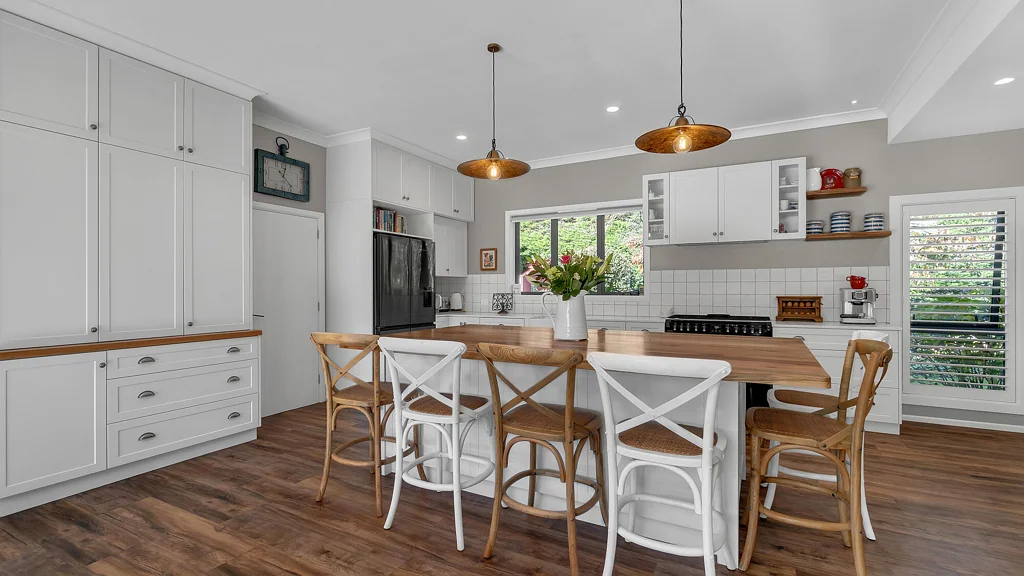 Oxford 3Kwarto Exceptionally Modernised with Motivated Vendors