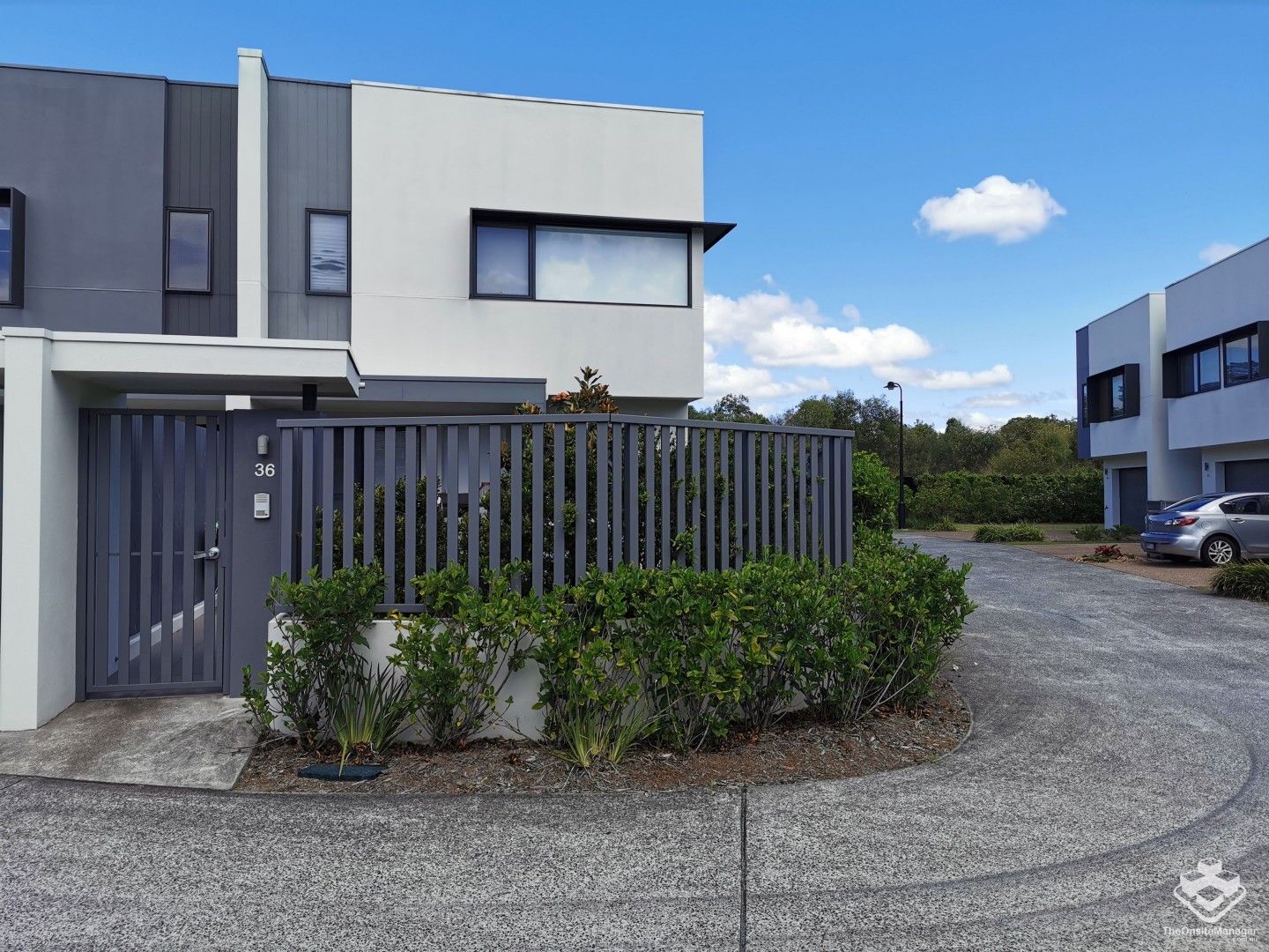 UNIT 31 10 VALE AV, ARUNDEL QLD 4214, 0 habitaciones, 0 baños, Townhouse