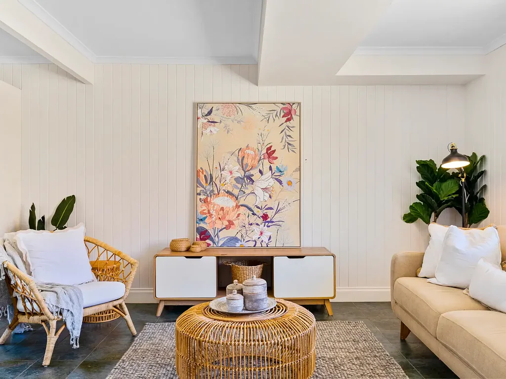 Clayfield 2Moenga BRIGHT AND CHARMING - PREMIER CLAYFIELD LOCATION