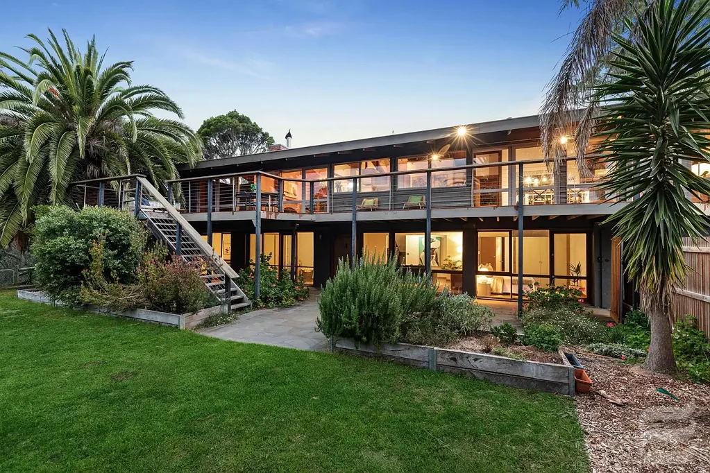 16 Allambi Court, Mount Eliza, VIC 3930
