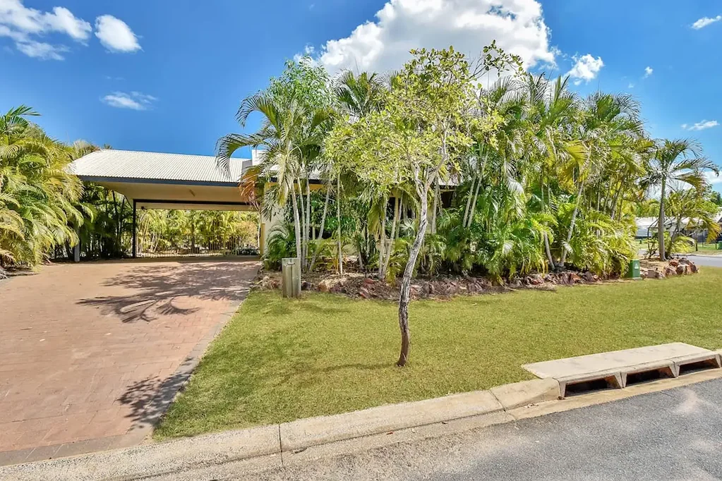 7 Bett Bett Court, Gunn, NT 832
