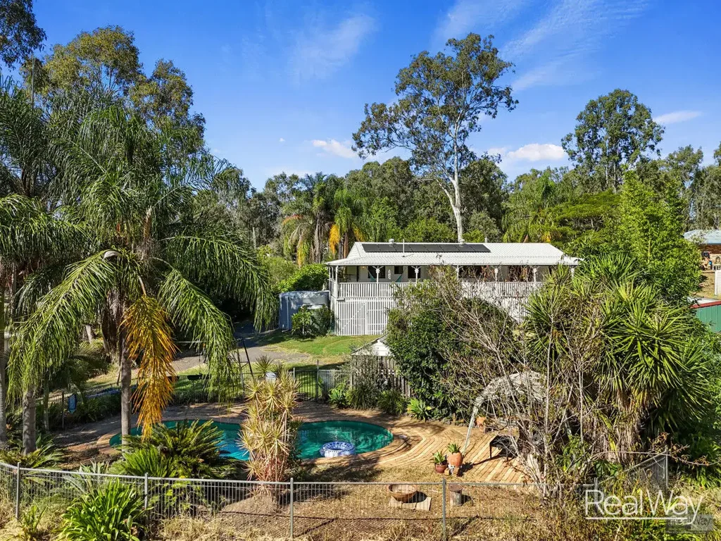 25 Challenge Avenue, Kensington Grove, QLD 4341