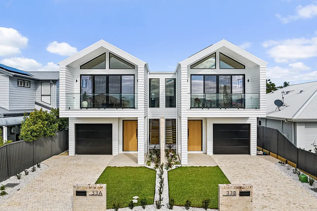 East Corrimal 4 Slaapkamer Brand-New Luxury Duplex Moments to Beach