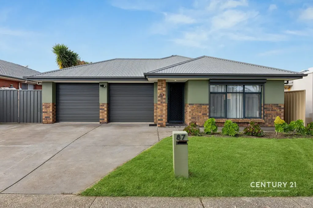 Aldinga Beach 3બેડરૂમ SPACIOUS, STYLISH AND SECURE COASTAL LIVING!