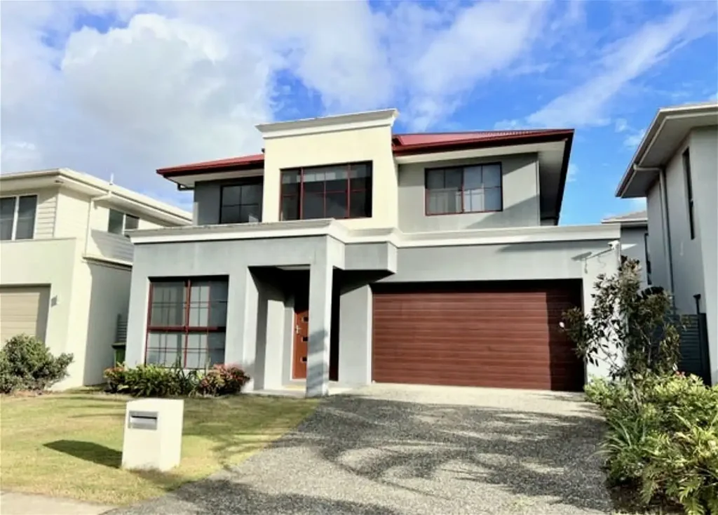 Prestigious Waterfront Living - 5 Bedroom Family Home with Pool