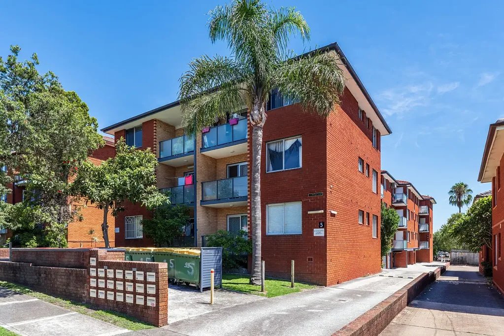 8/5 Phillip Street, Roselands, NSW 2196