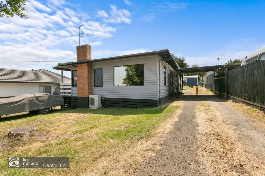 19 Donald Street, Morwell, VIC 3840