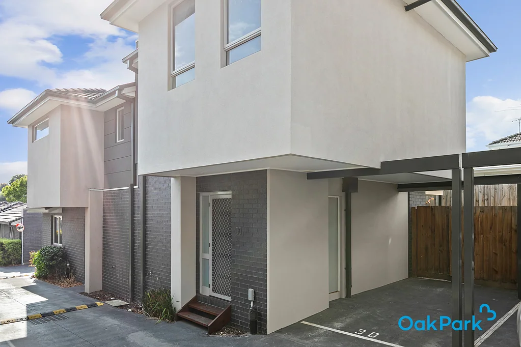 30/21 Station Road, Oak Park, VIC 3046
