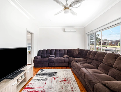 8 & 8a Oxford Street, Cambridge Park, Outer Western Sydney, 5 rūma, 2 rūma horoi, House