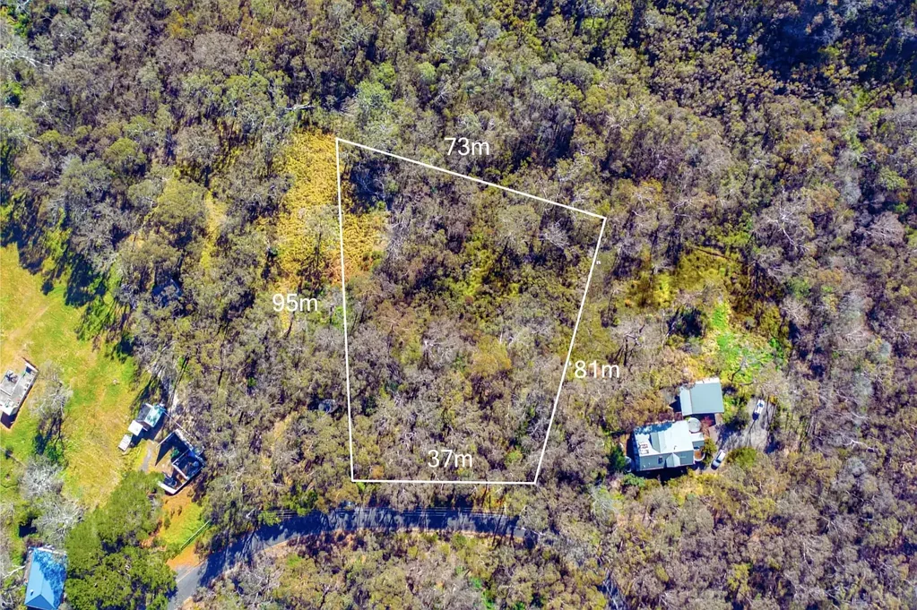 Katoomba Be inspired to build your stunning eco-home on this large bush block.