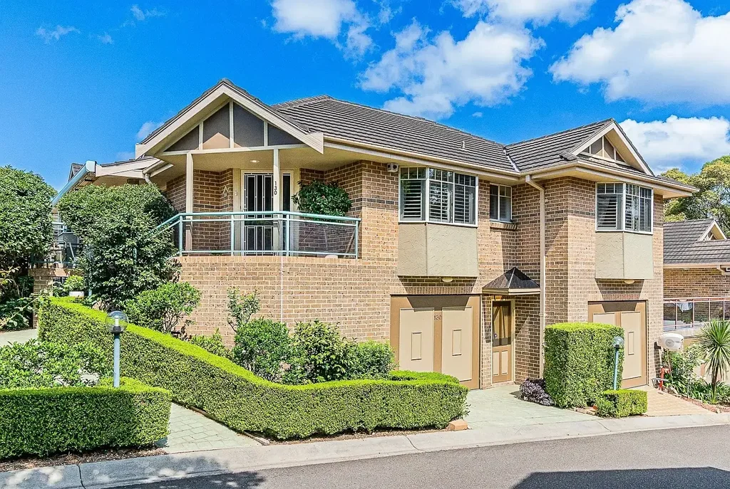 Immaculately maintained, North facing family home!