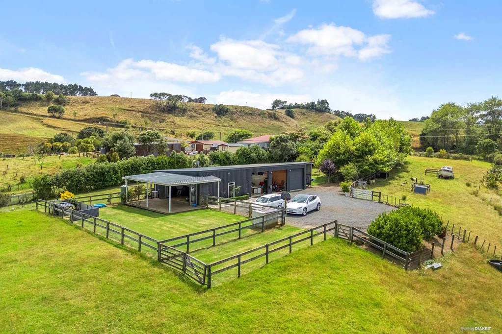 56 Cemetery Road, Pollok, Franklin, Auckland