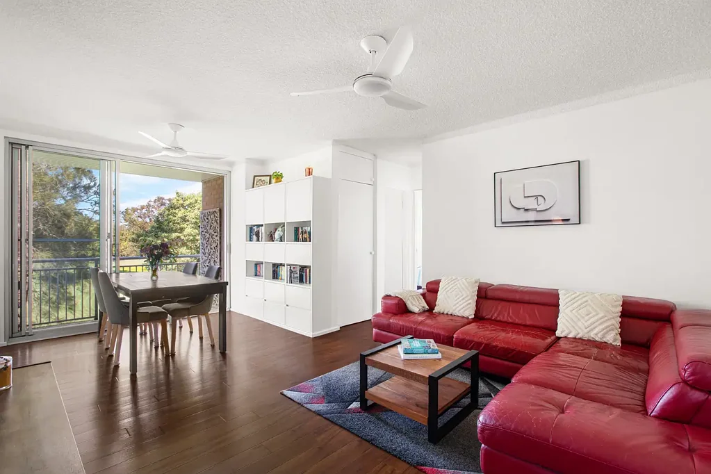 Dulwich Hill 2ਬੈੱਡਰੂਮ Sleek style with a leafy parkland aspect