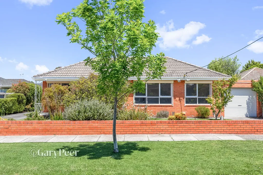 1/4 Waratah Avenue, Glen Huntly, VIC 3163