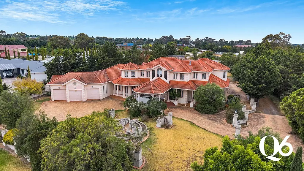 14 Melaleuca Close, Hillside, VIC 3037