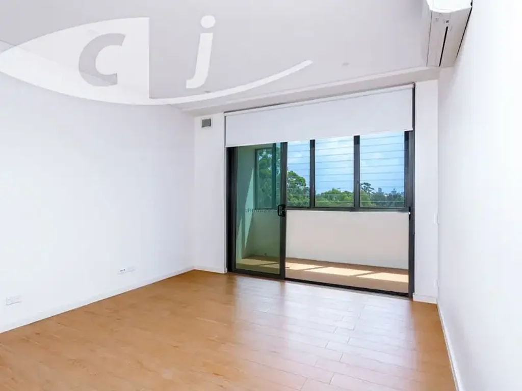 1 bedroom + Study with WINTER GARDEN