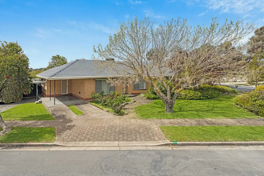 14 Rutherglen Avenue, Valley View, SA 5093