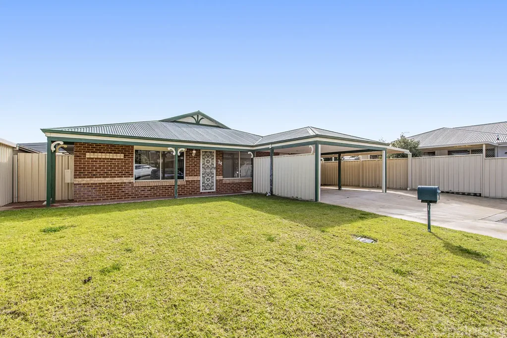 Port Kennedy 4Habitaciones Family living with workshop, side access & space to entertain