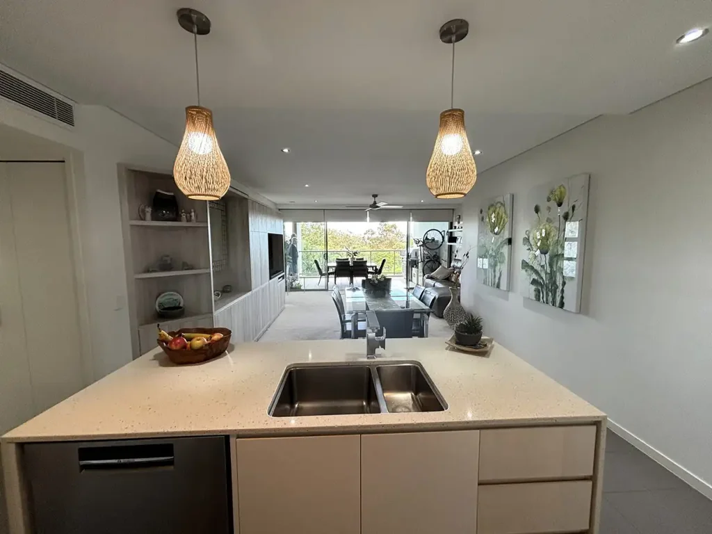 Highgate Hill 3침실 Luxury Living in Highgate Hill Haven