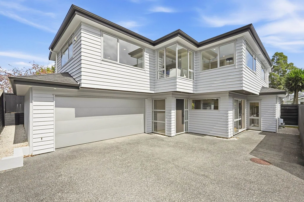 Royal Oak 4Habitaciones A Rare Find – Space, Privacy & Family Living