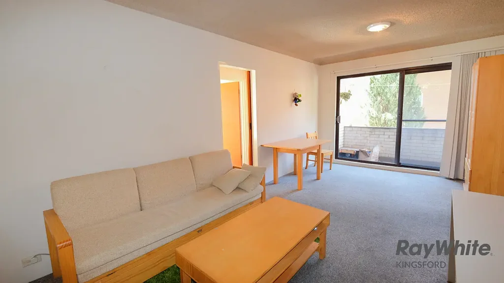 Bright Two Bedroom Apartment