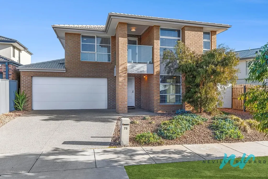 St Leonards 5ਬੈੱਡਰੂਮ Coastal Comfort Meets Contemporary Living