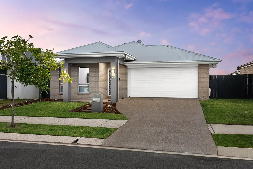 32 Tuckeroo Street, Ripley, QLD 4306