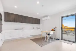 8/150 Tapleys Hill Road, Royal Park