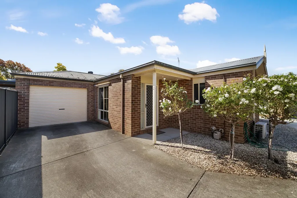 2/74 Guthridge Parade, Sale, VIC 3850