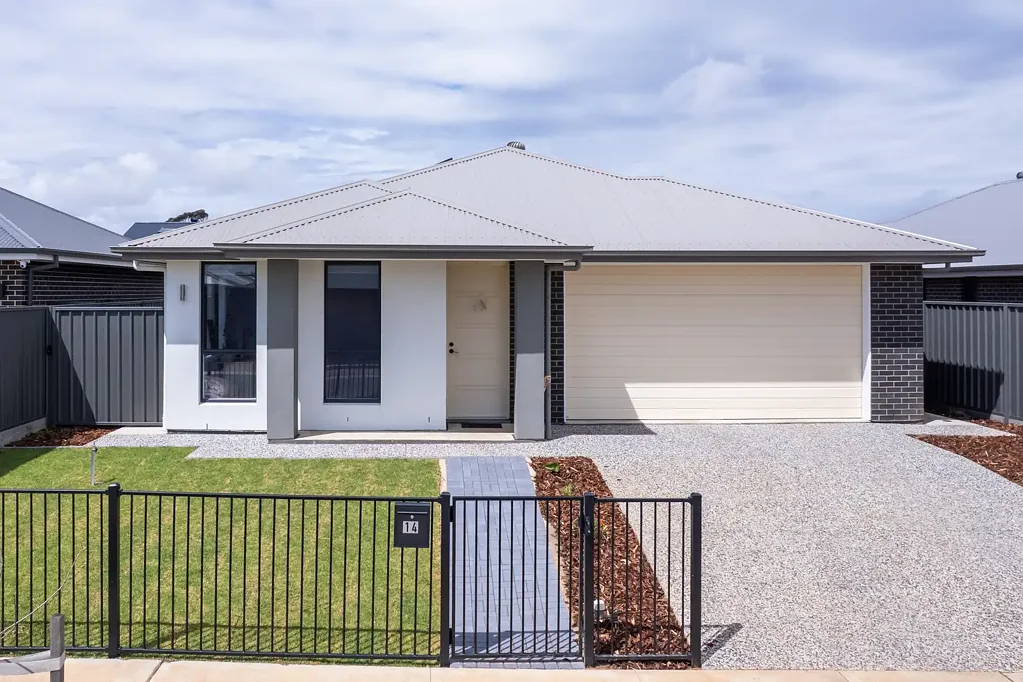 Murray Bridge 5Kwarto Contemporary Family Flexibility - Golfside Estate