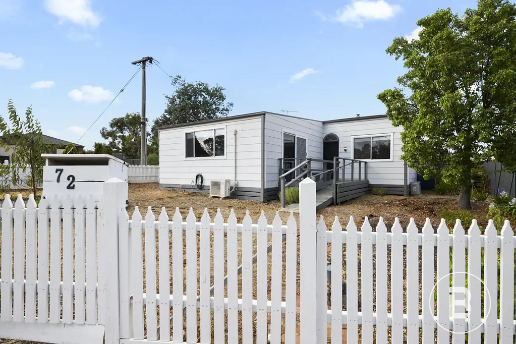 72 Golden Wattle Drive, Maryborough, VIC 3465