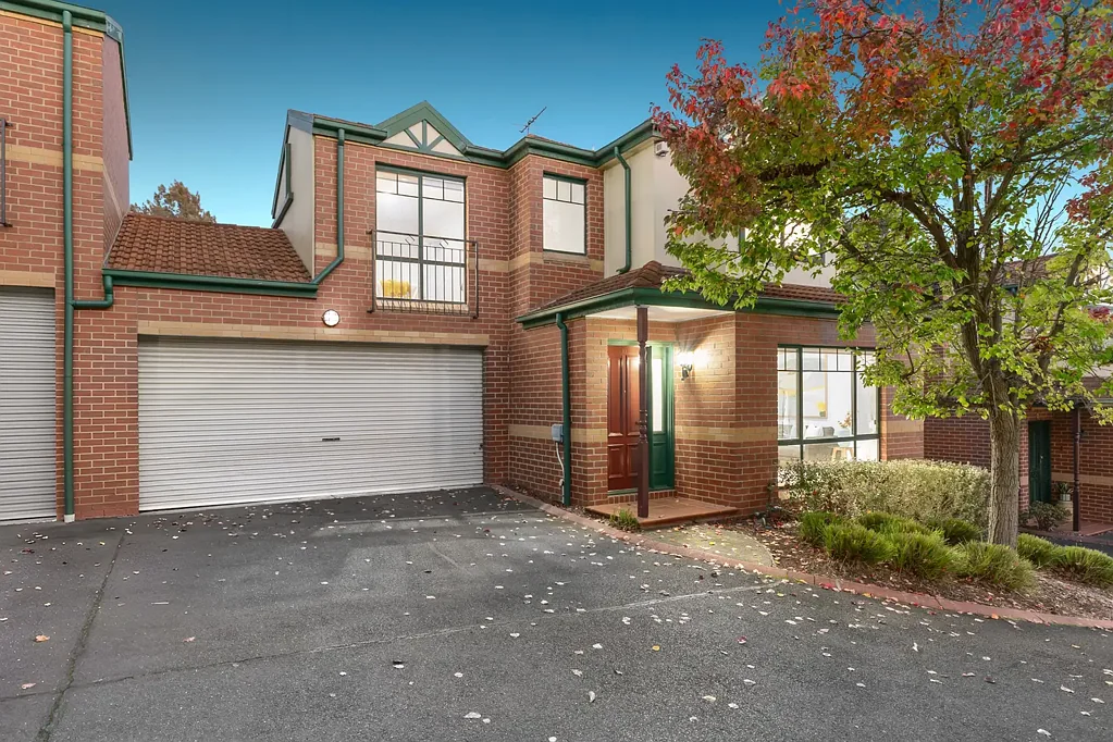 Doncaster East 3ห้องนอน Stylish, Private Townhouse in a Premium Doncaster East Pocket