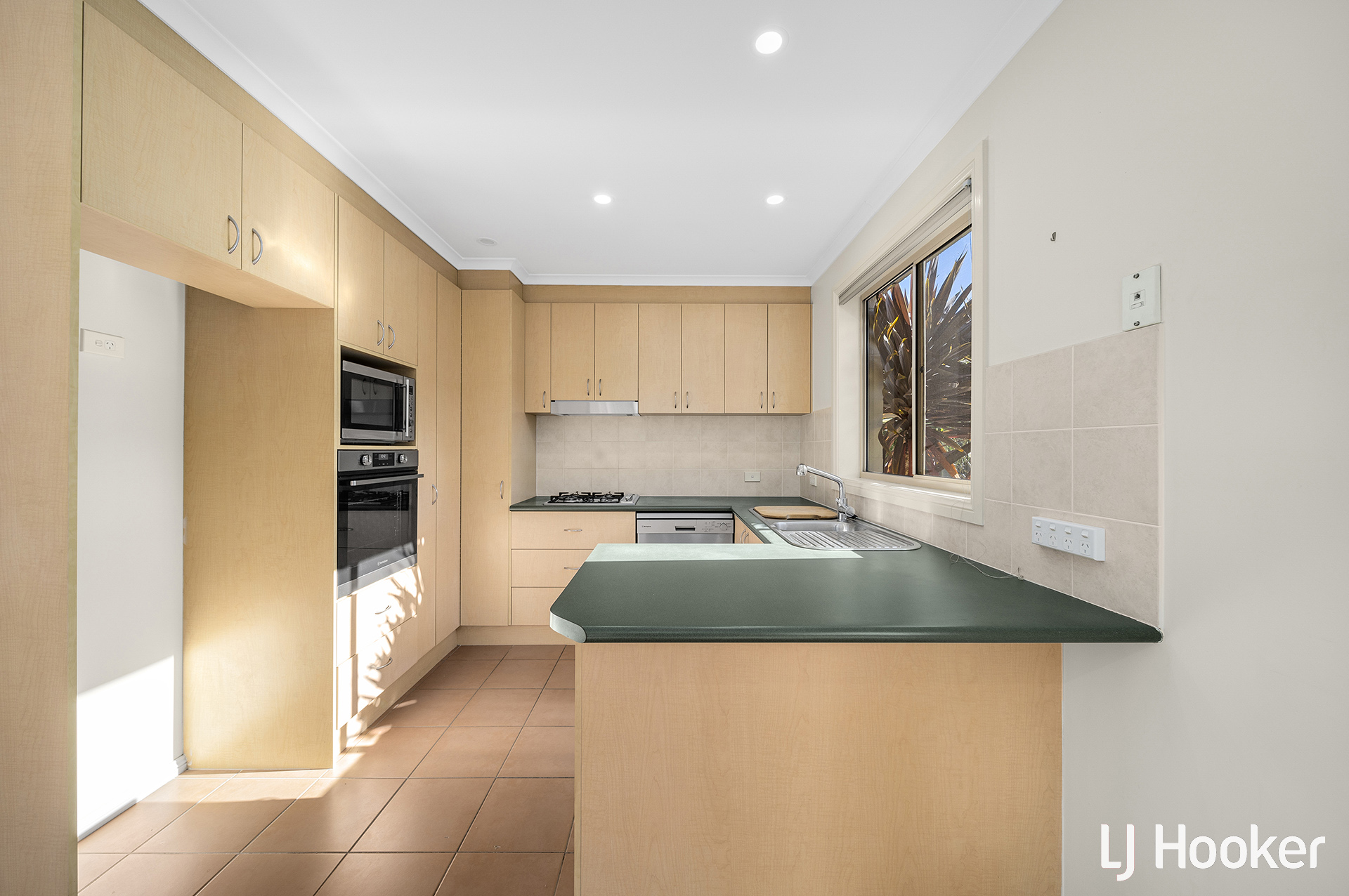 5 FIDLER CT, BRUCE ACT 2617, 0 Kuwarto, 0 Banyo, Townhouse