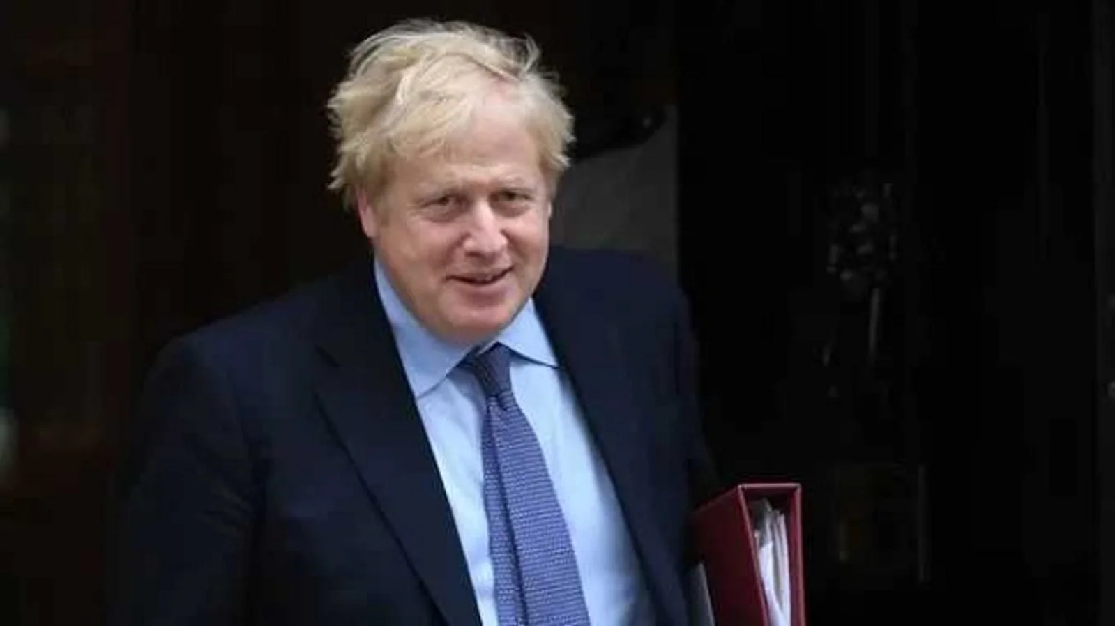 英首相约翰逊在ICU度过第二晚:病情稳定 高烧已退