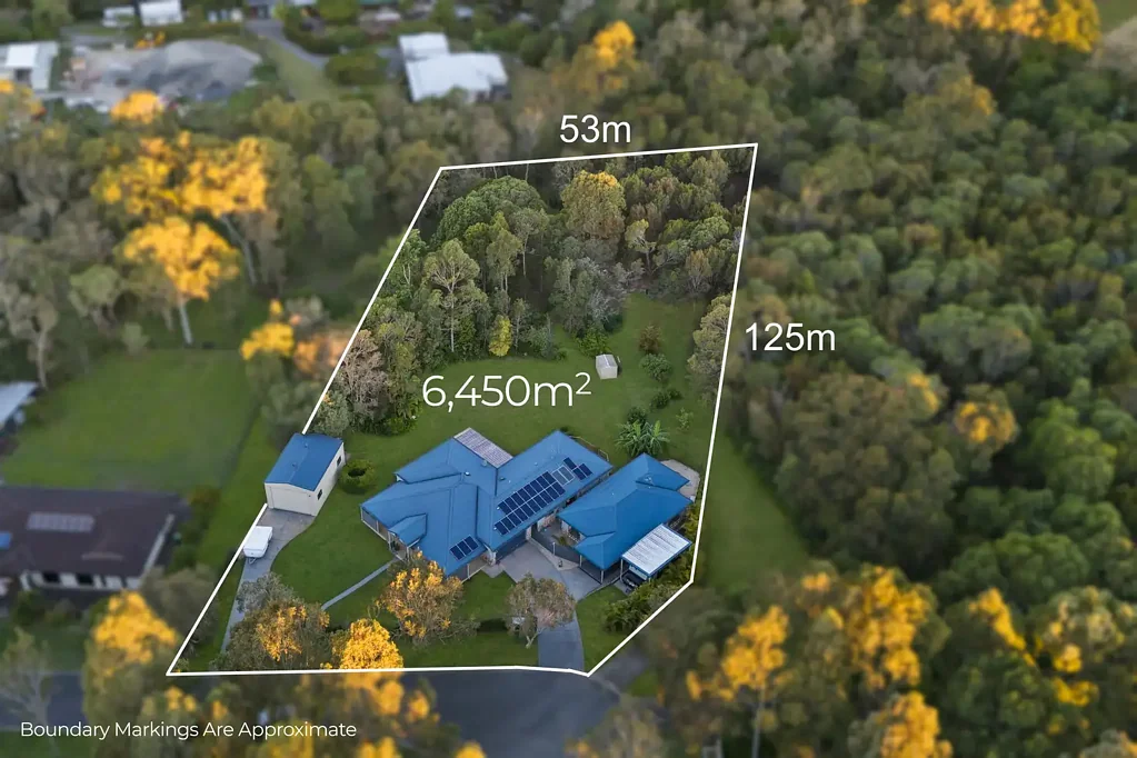 Victoria Point 6Moenga TWO HOMES, ONE ACREAGE DREAM