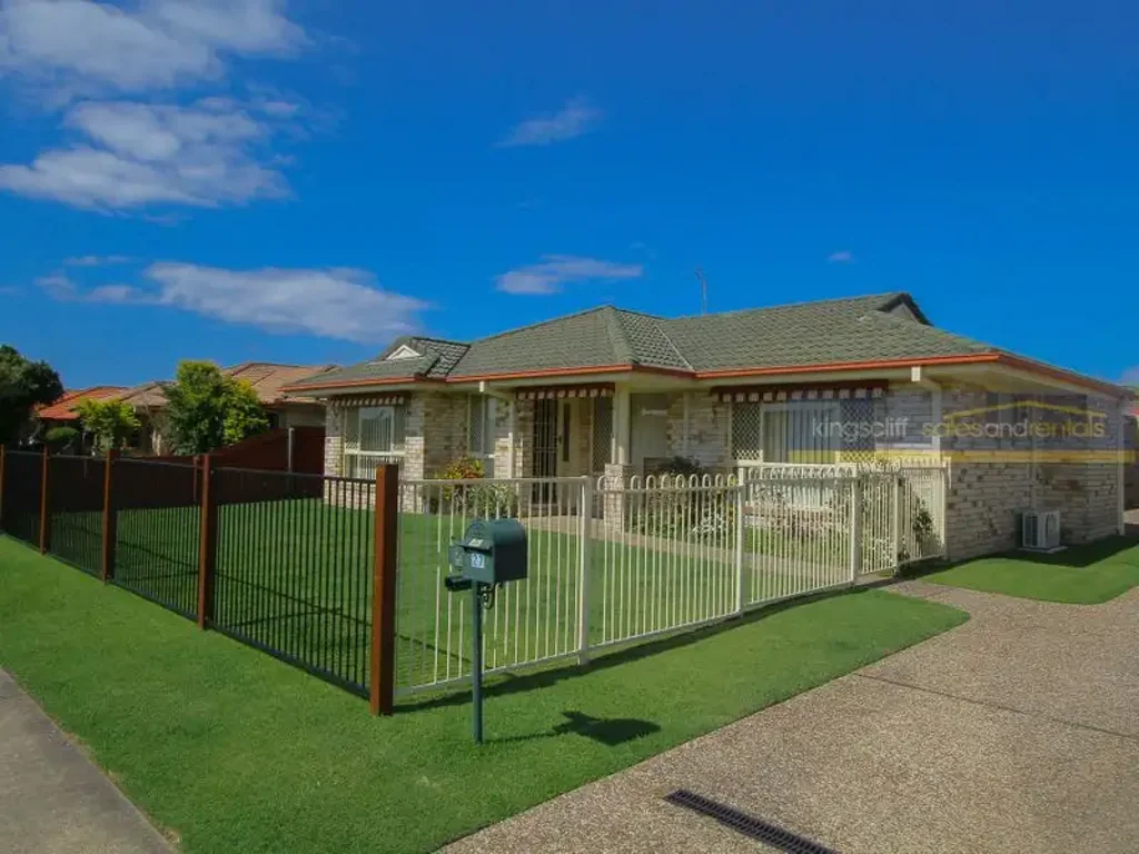 Spacious 3 bed Duplex with ensuite and double garage